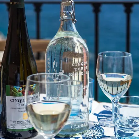 Refilea Sea View Tower * Vernazza