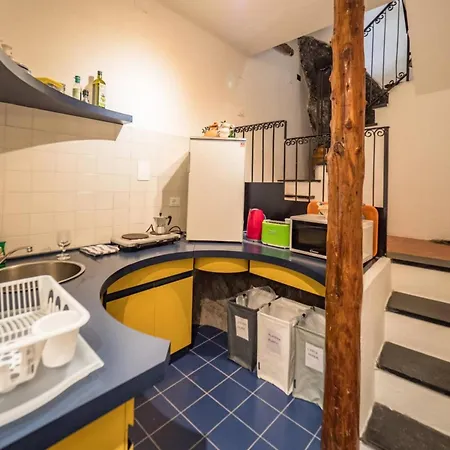 Refilea Sea View Tower Tatil Evi Vernazza
