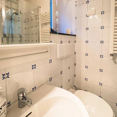 Refilea Sea View Tower 펜션 *