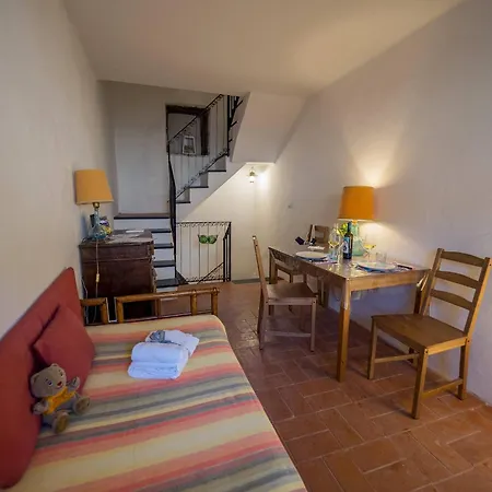 Refilea Sea View Tower 베르나차