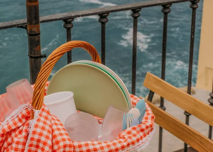 Refilea Sea View Tower Vernazza