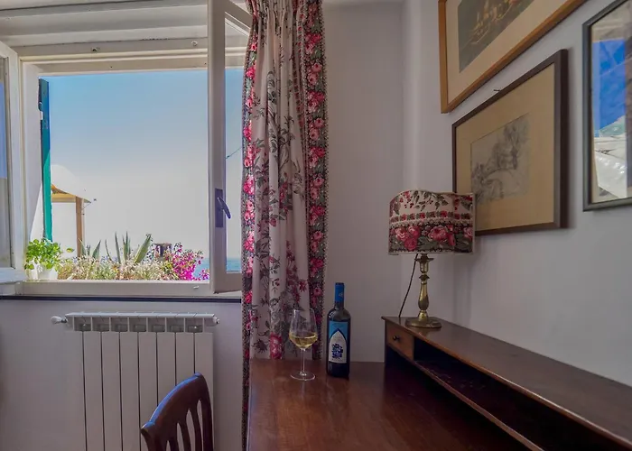 Refilea Sea View Tower Nyaraló Vernazza